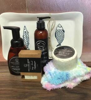 Luxurious gift set and tray East coast glow 