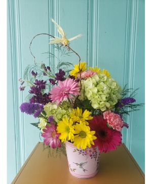 MAY SPECIAL FLOWER ARRANGEMENT