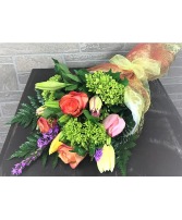 MD22 - Bountiful Wrapped Bouquet 