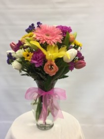 MD5 Gathered Vase Bouquet 