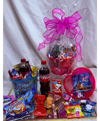 Medium Heart Shaped  Valentine's Snack Crate