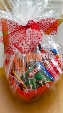 Medium Valentine Basket Gift basket