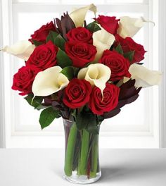 Memorable Moments Bouquet  Roses And Calla Lilies