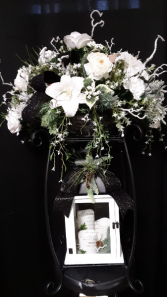 Memorial tribute Lantern arrangement with stand