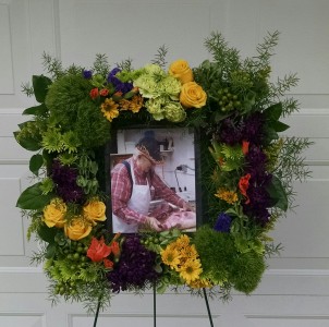 Memories Square Easel Wreath - AWF11B Arrangement in Highmore, SD | Amber Waves Floral & Gifts