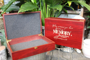 Memory Box Memory box with laser quote