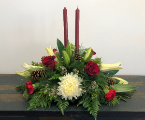 Merry and Bright Centerpiece in Bluffton, SC | BERKELEY FLOWERS & GIFTS Merry and Bright Centerpiece in Bluffton, SC | BERKELEY FLOWERS & GIFTS