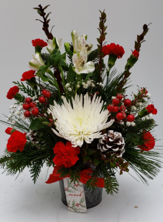 Merry Noel  Fresh Arrangement