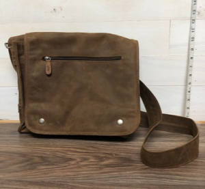 CL2471 Leather Messenger Bag