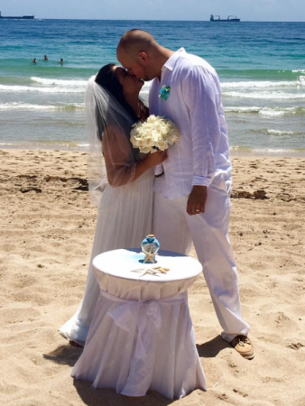 Miami White Wedding Bouquet Roses Hand In Hialeah Fl Miami White Wedding Bouquet Roses Hand