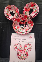 Mickey and Minnie Mouse Love Wreath Pop-Up Card Lovepop Pop-Up Card