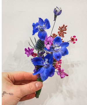 Midnight Blues Boutonniere Boutonniere