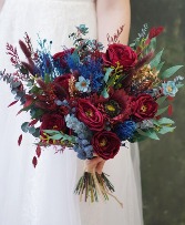 Midnight Whisper HANDHELD BOQUET