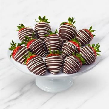 Chocolate Covered Strawberries With Drizzle in Howell, MI | COUNTRY LANE FLOWERS Chocolate Covered Strawberries With Drizzle in Howell, MI | COUNTRY LANE FLOWERS