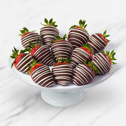 Chocolate Covered Strawberries With Drizzle 