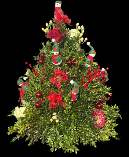 Mini christmas tree with snowmans 