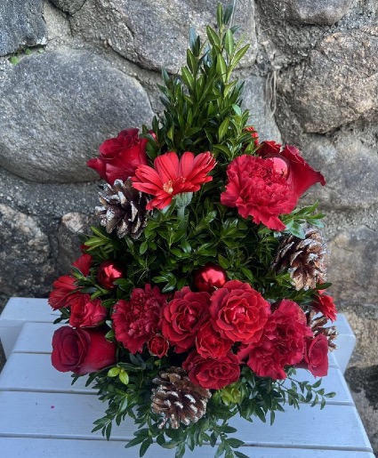 Mini decorated natural Christmas tree of Red Roses 