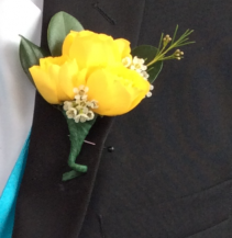 Mini Rose (Yellow) Boutonniere