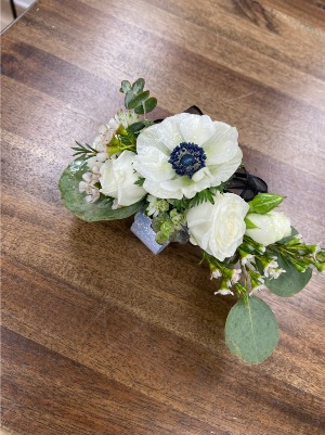 Mini White Rose with Anemone 
