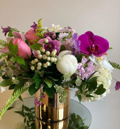 Mixed Bouquet of Fresh Flowers  Vase Arrangement 