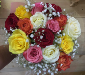 Mixed Colour Rose Bouquet in Osoyoos, BC | POLKA DOT DOOR Mixed Colour Rose Bouquet in Osoyoos, BC | POLKA DOT DOOR