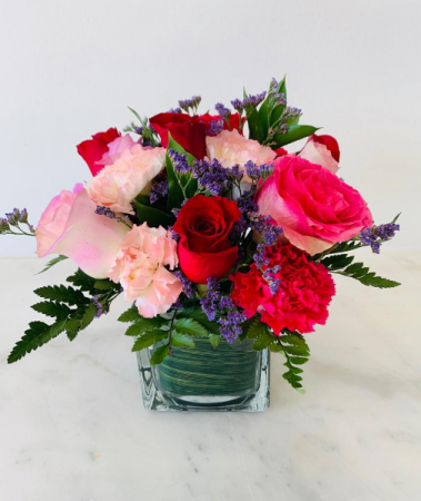Mixed of Roses & Carnations