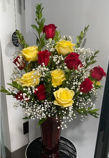 Mixed Roses Red & Yellow Roses in Carmi, IL | Uptown Pickers & House of Flowers