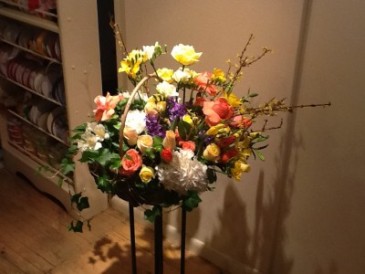 Life Celebration Garden Basket Naturalstic in Houston, TX | VILLAGE GREENERY & FLOWERS