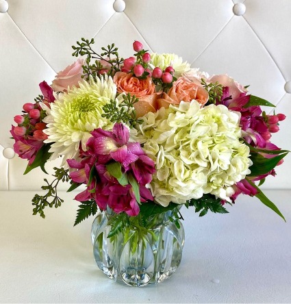 MODERN BEAUTY BOUQUET