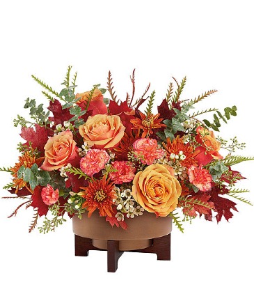 Modern Copper Centerpiece in Winnipeg, MB | CHARLESWOOD FLORISTS Modern Copper Centerpiece in Winnipeg, MB | CHARLESWOOD FLORISTS