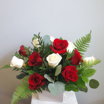 E E Flowers In Edison Nj Delivers Fresh Flower Arrangements For Any Occasion