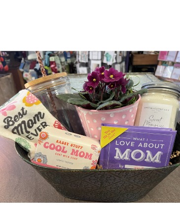 Mom Basket Mothers Day in Chippewa Falls, WI | Eevy Ivy Over Flowers Framing And Gifts