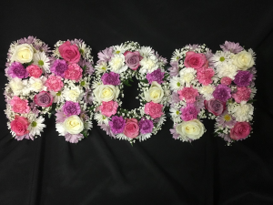 MOM Casket Tribute in Red Lake, ON | FOREVER GREEN GIFT BOUTIQUE MOM Casket Tribute in Red Lake, ON | FOREVER GREEN GIFT BOUTIQUE