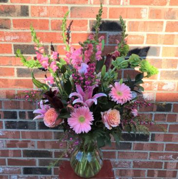 Mom to the Max Vased Arrangement in Zionsville, IN | ZIONSVILLE FLOWER COMPANY
