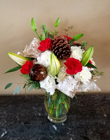 Mom's Classic Christmas Only at Mom & Pops Flower Shop