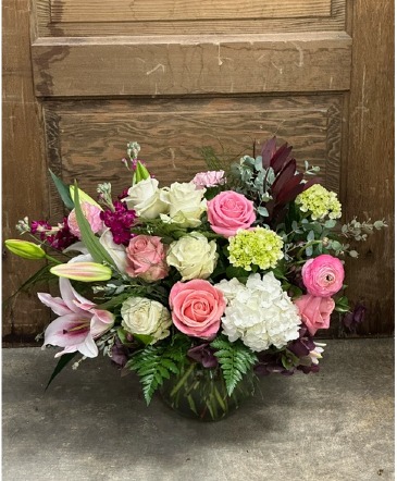 Moms Favorite Vased Floral  in Bozeman, MT | BOUQUETS AND MORE