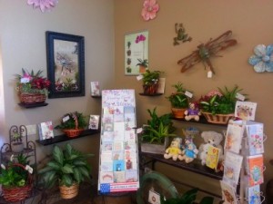 Mom's Garden Baskets Designer's Choice in Ventura, CA | Mom And Pop Flower Shop Mom's Garden Baskets Designer's Choice in Ventura, CA | Mom And Pop Flower Shop