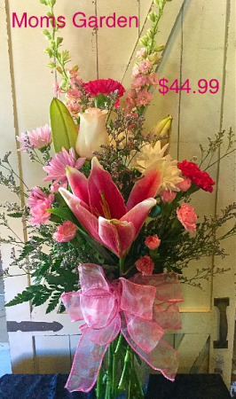 Moms Garden Bouquet Mixed pink and white floral in clear vase in Pelican Rapids, MN | Brown Eyed Susans Floral