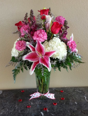 Mom's Red Roses and Stargazer Lilies Exclusively at Mom & Pops in Oxnard, CA | Mom and Pop Flower Shop Mom's Red Roses and Stargazer Lilies Exclusively at Mom & Pops in Oxnard, CA | Mom and Pop Flower Shop
