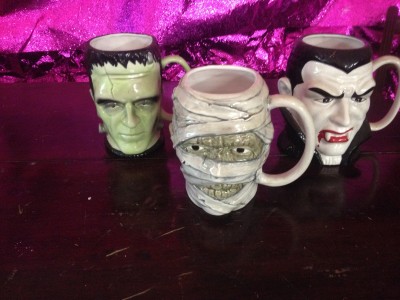 monster mugs vampire warewolf mummy with flowers/o