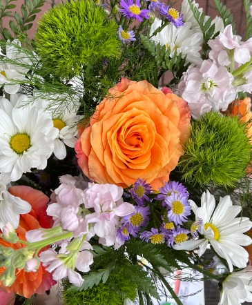 Monthly Floral Subscription 3, 6, & 12 Month Plans in Crown Point, IN | Mandi's Flowers