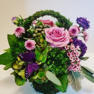 Moss basket in Northport, NY | Hengstenberg's Florist Moss basket in Northport, NY | Hengstenberg's Florist