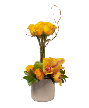 Summer Sunshine Love Holiday Arrangement in San Juan, PR | ELIKONIA FLOWERS