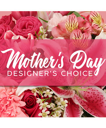 Mother's Day Designer's Choice Flower Arrangement in Aberdeen, SD | THE BOSTON FERN