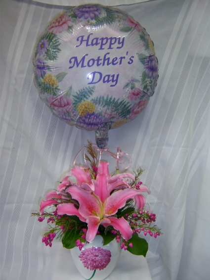 mothers day flowers with balloon