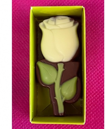Mother's Day rose in milk and dark chocolate small box of 2 pieces with finest Belgian chocolates in Cape Coral, FL | ENCHANTED FLORIST OF CAPE CORAL Mother's Day rose in milk and dark chocolate small box of 2 pieces with finest Belgian chocolates in Cape Coral, FL | ENCHANTED FLORIST OF CAPE CORAL