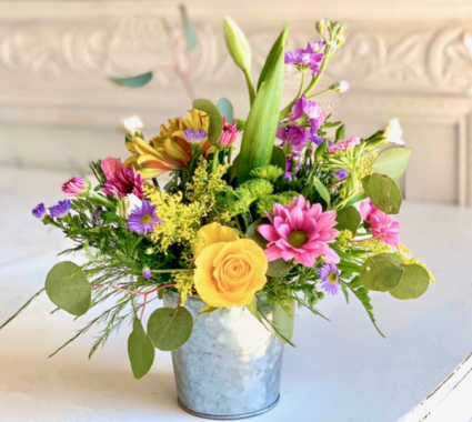 Mother’s Day Special 1 Mother’s Day Fresh Arrangement