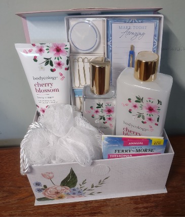 Pamper Me Gift Set Gift Box Set in Phenix City, AL | Buds & Blooms Florist