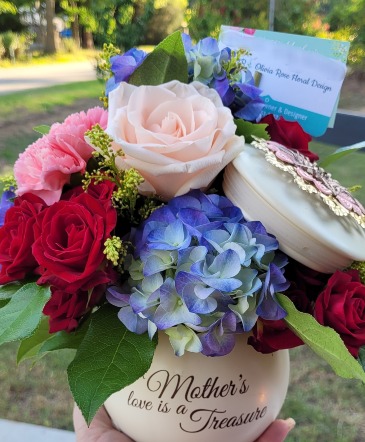Mother's Love  in Summerville, SC | Olivia Rose Floral Design