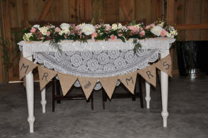 Mr. and Mrs. Head Table Garland 